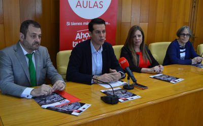 Presentada la revista de Aulas con cambio de formato y ampliación de contenidos.